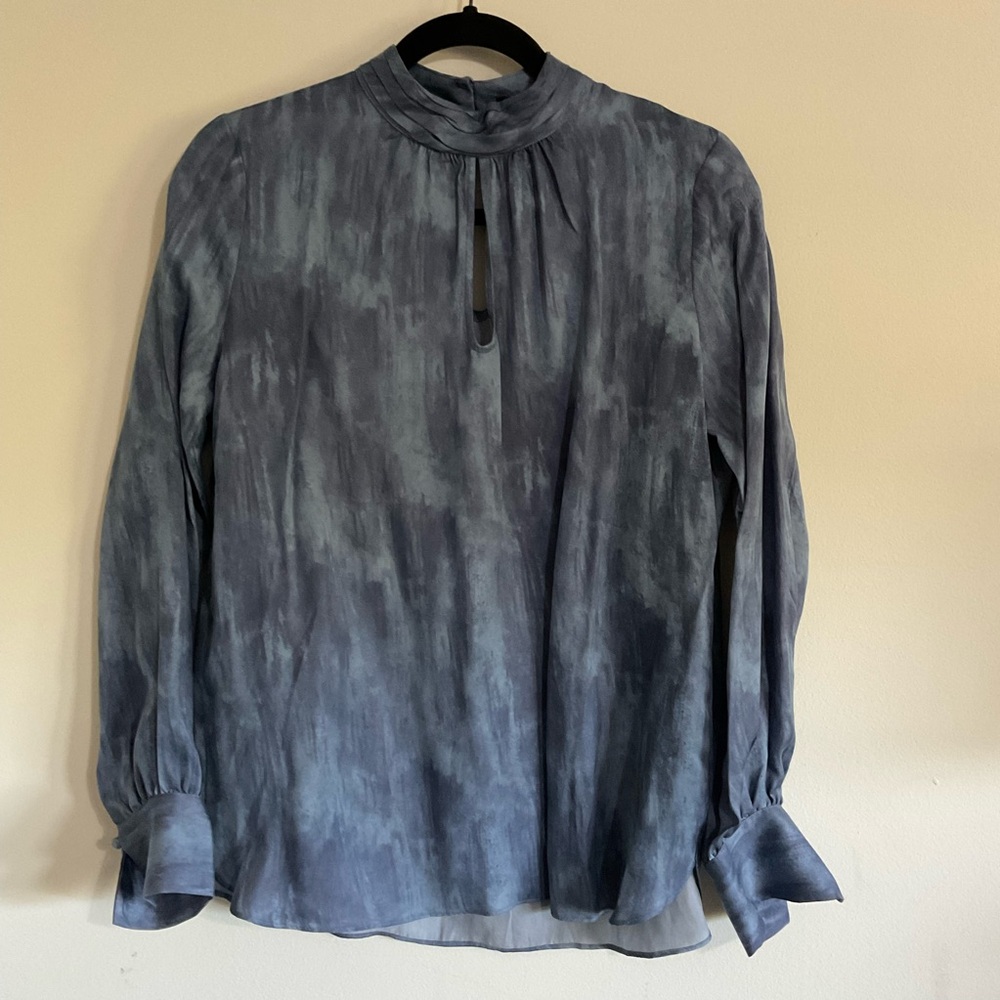 White House Black Market Long Sleeve Mock Neck Keyhole Blouse~Size 4~NWT!